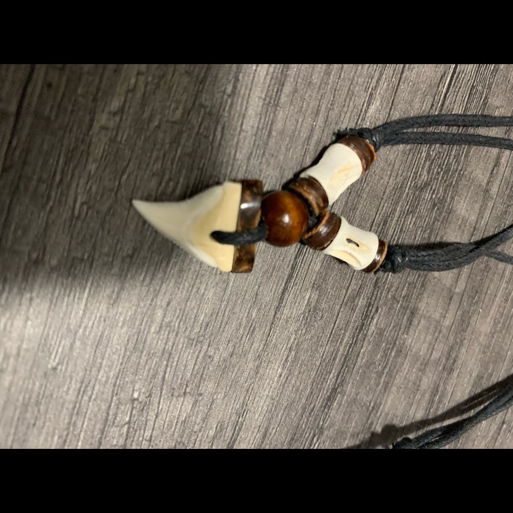 Necklaces - Picture 3 of 4
